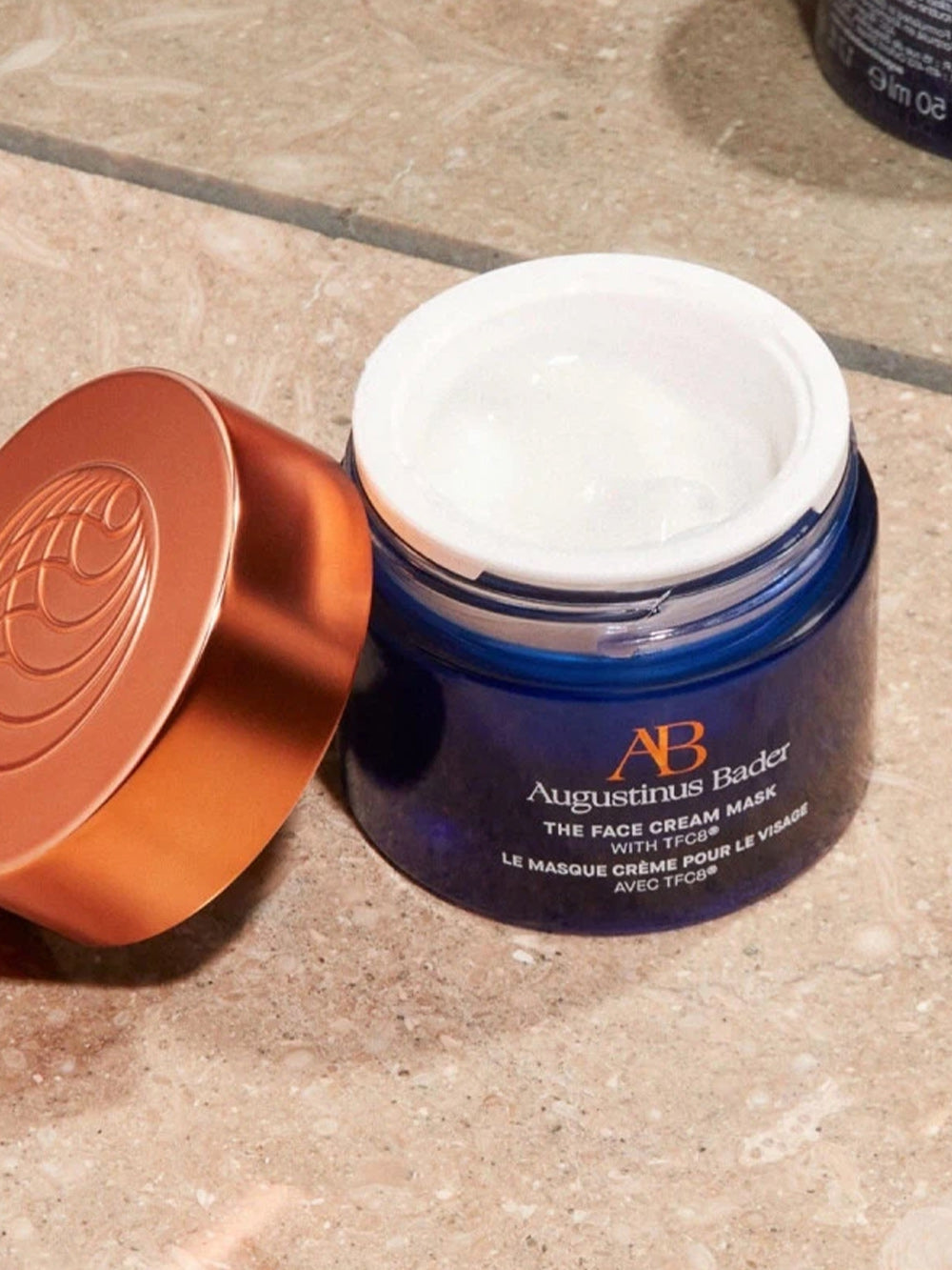 La ricarica della maschera per la crema per il viso