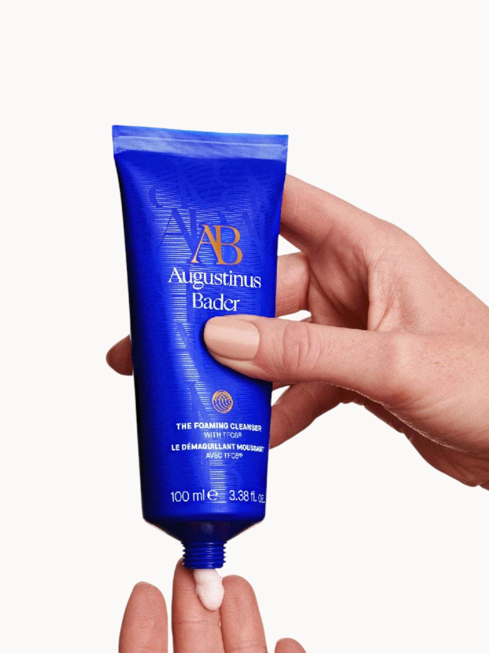 La espuma limpiadora