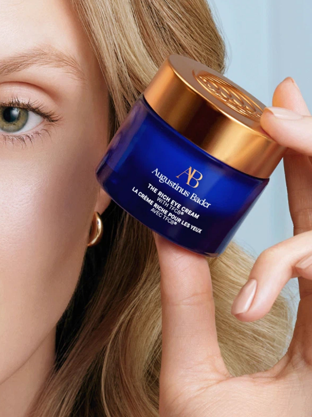 La rica crema para los ojos