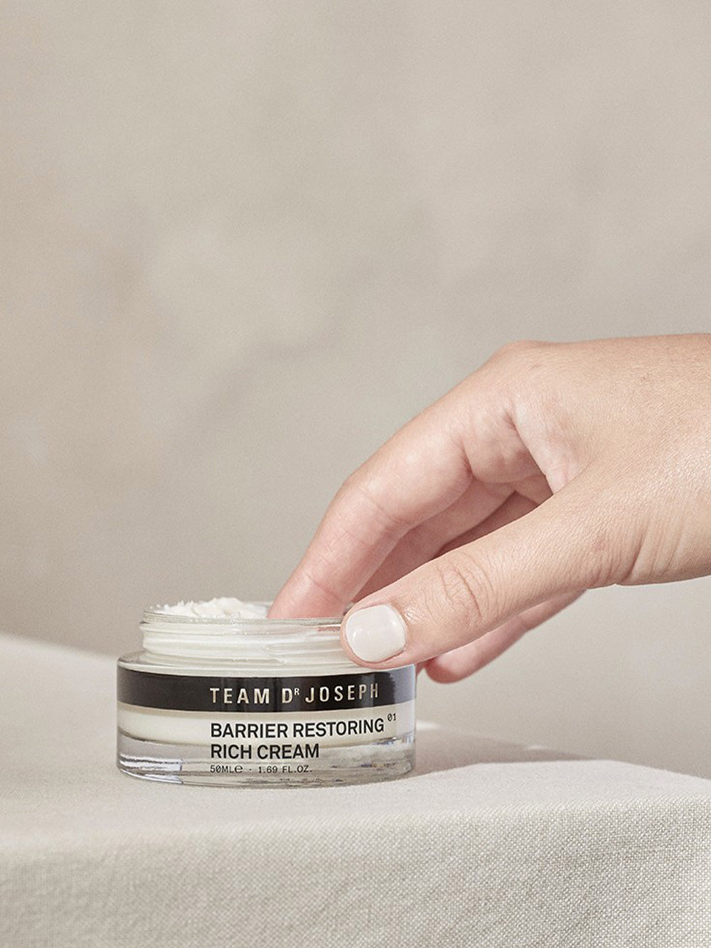 Barrera restaurando crema rica