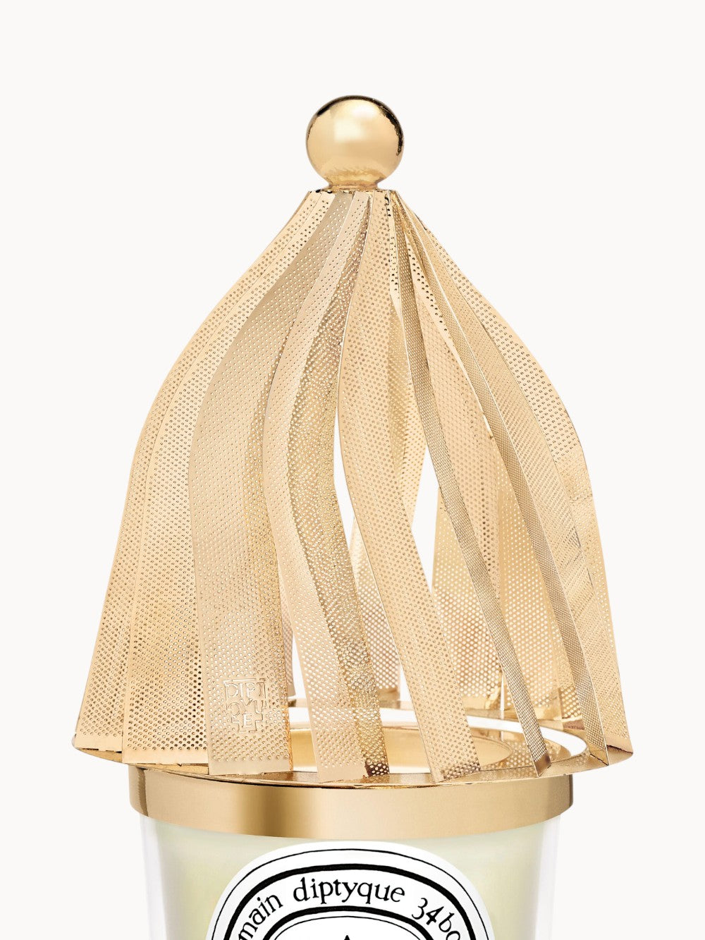 Decorative lantern for classic candles