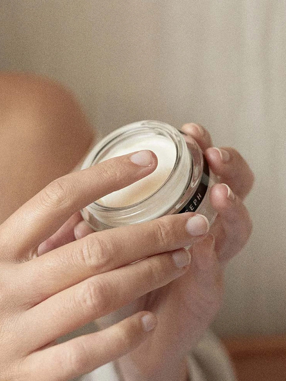 Crema de ojos hidratante