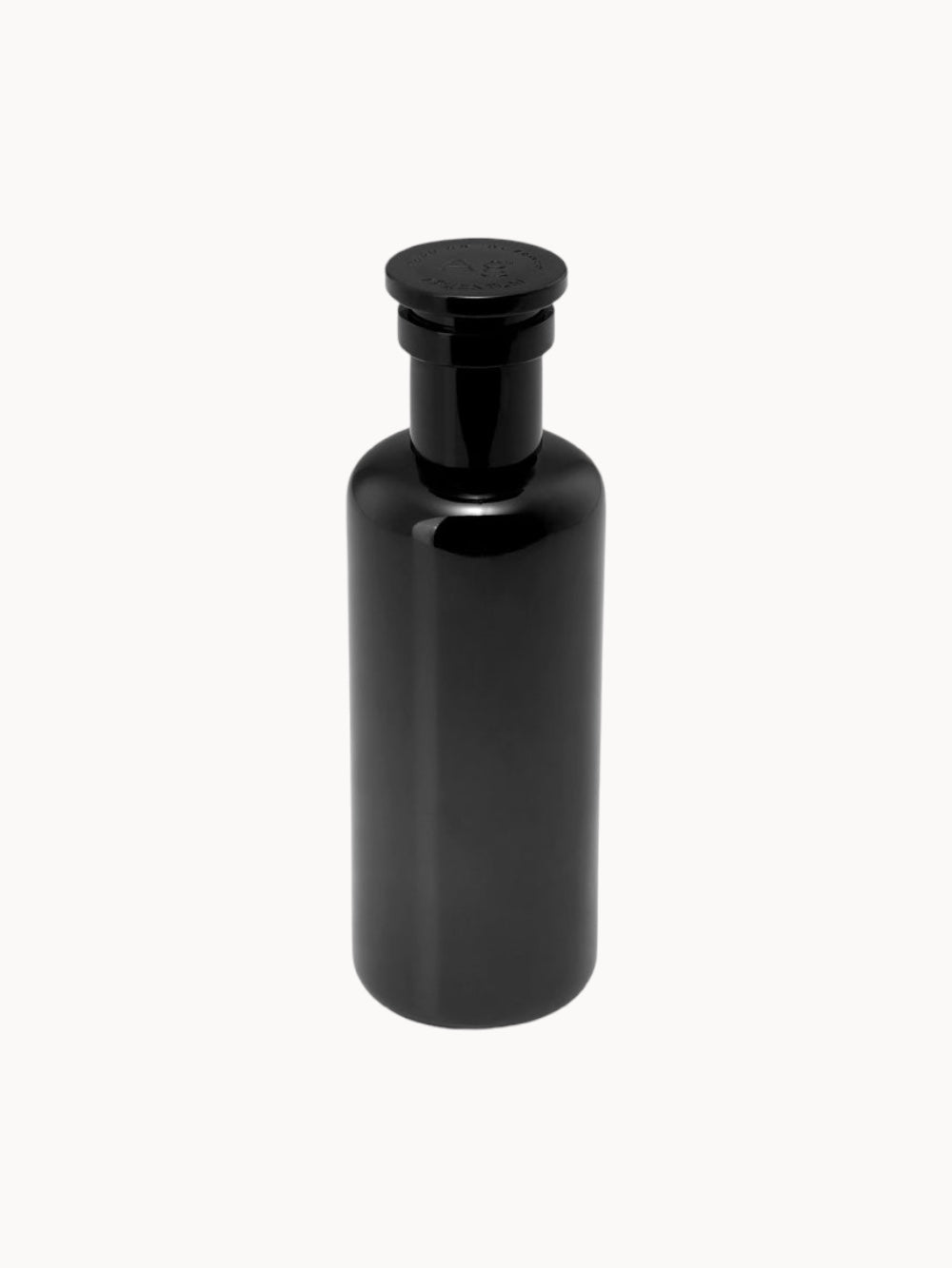 L’eau de jouvence von ARgENTUM – revitalisierendes Gesichtsspray in einem eleganten schwarzen Flakon.