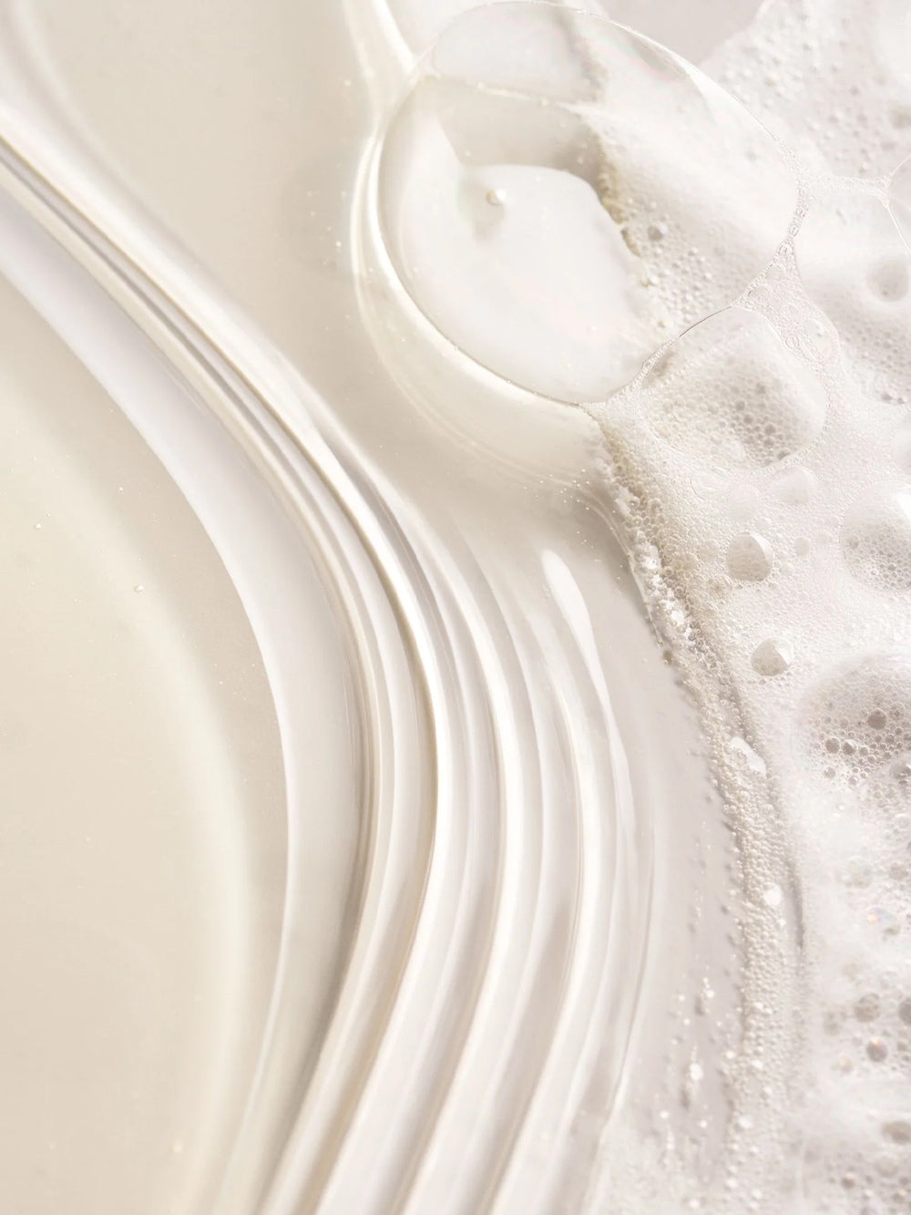 Serene scalp densifying shampoo