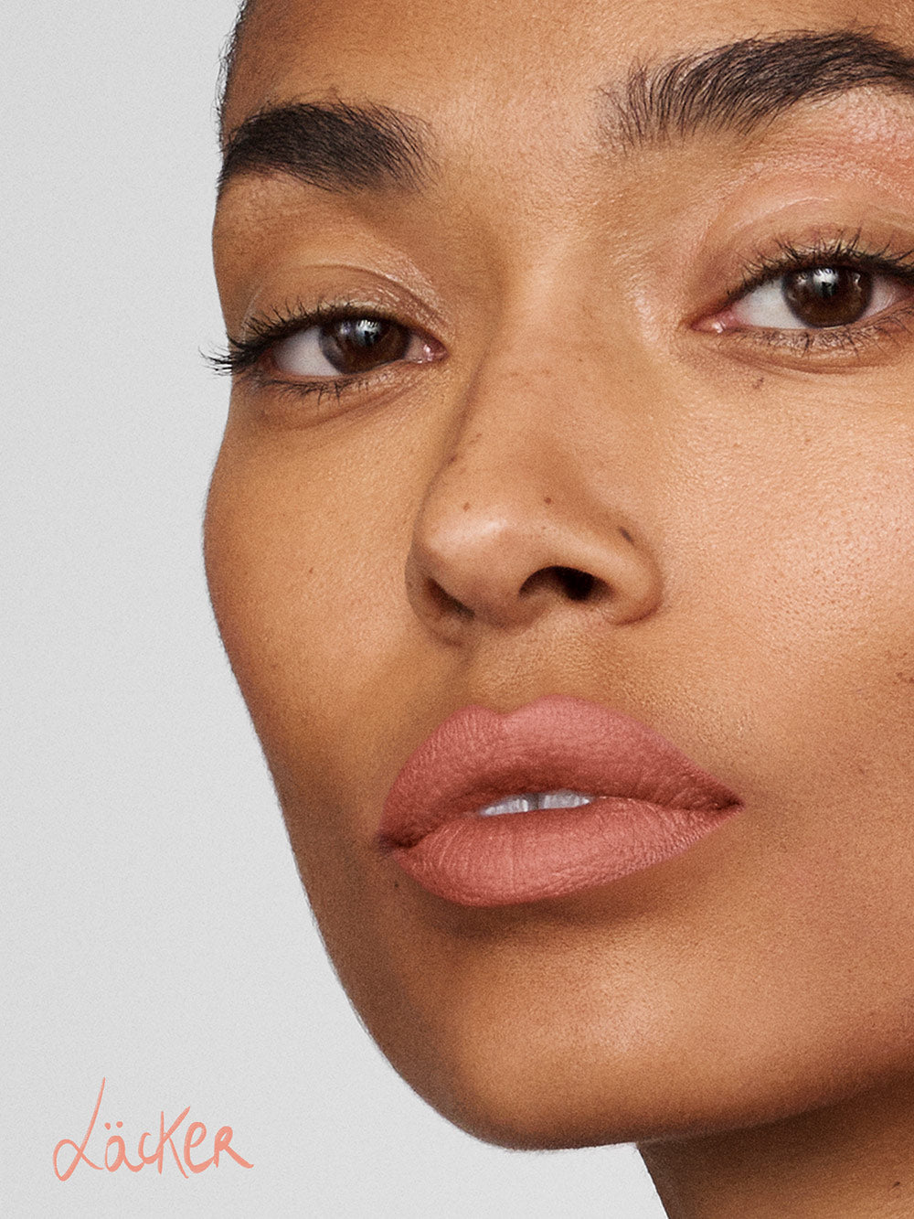 Lápiz labial mate de gamuza