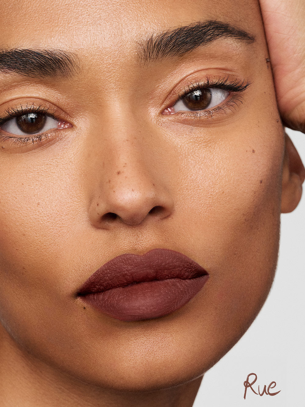 Lápiz labial mate de gamuza