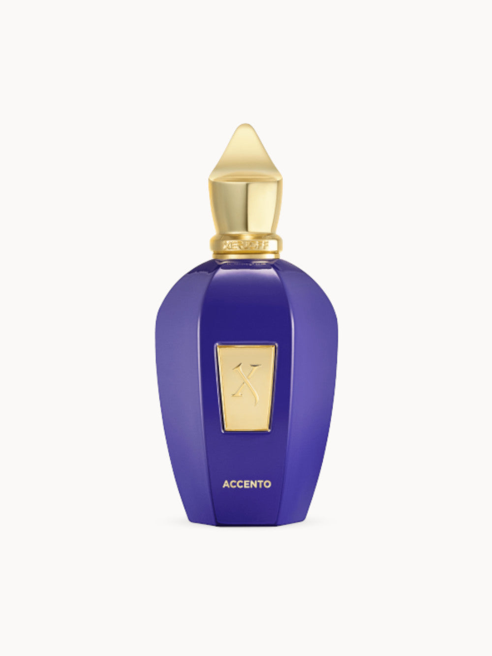 Accento von Xerjoff – ein intensiver, eleganter Unisex-Duft mit Ananas, Hyazinthe, Jasmin und Vanille. Fruchtig, floral und sinnlich – Luxus trifft auf zeitlose Raffinesse.