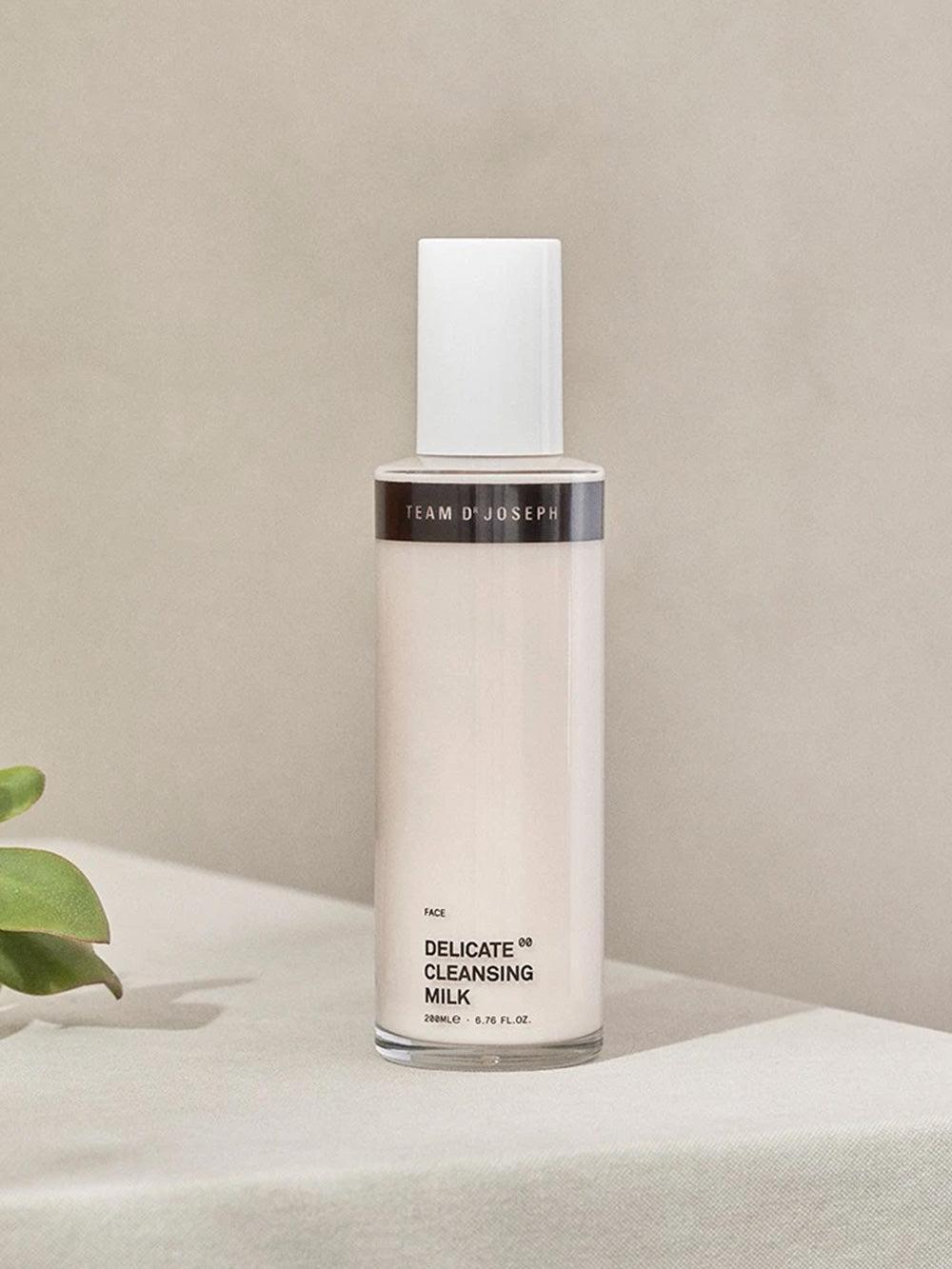 Leche de limpieza delicada