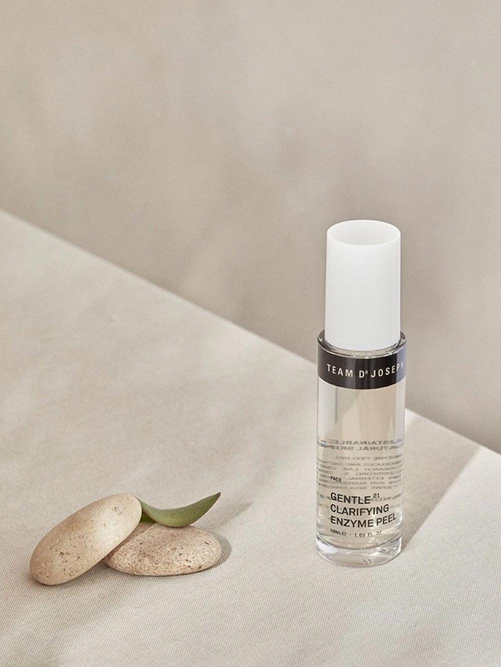 Peel de las enzimas clarificadoras suaves