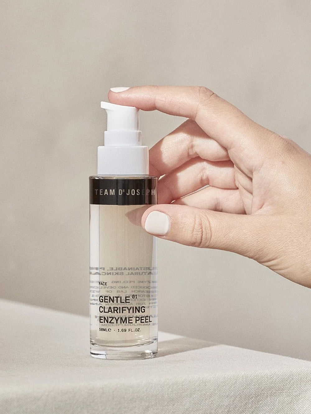 Peel de las enzimas clarificadoras suaves